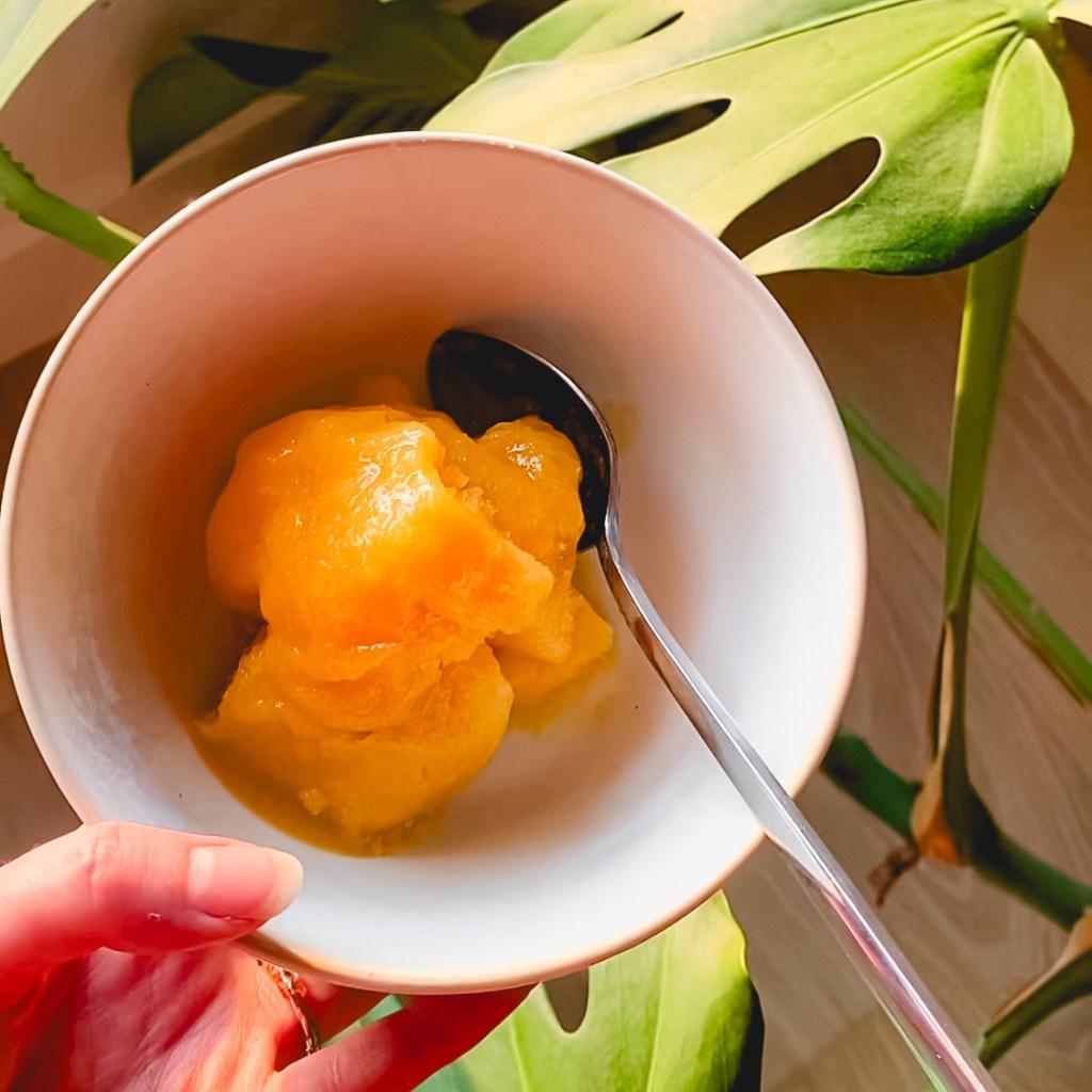 3 Ingredient peach and honey&nbsp;sorbet