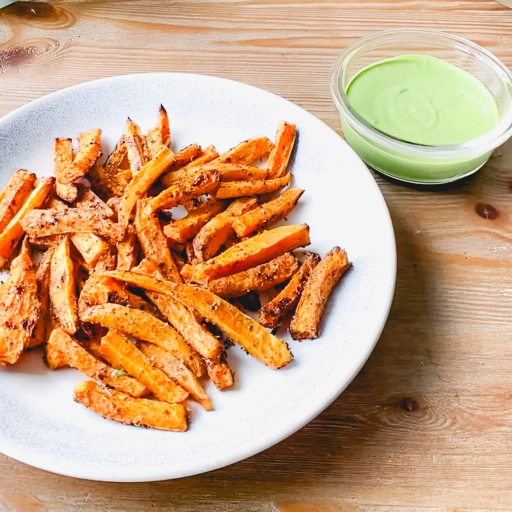 Garlicky spinach and feta dip, a healthy vegetable dip